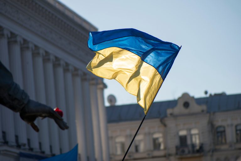 Rally at the independence square in Kyiv, 27.11.2013 in support of the Agreement on association with the European Union Ukrainian flag